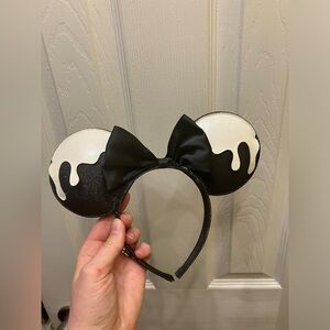 Disney Mickey Mouse Frosting Ears